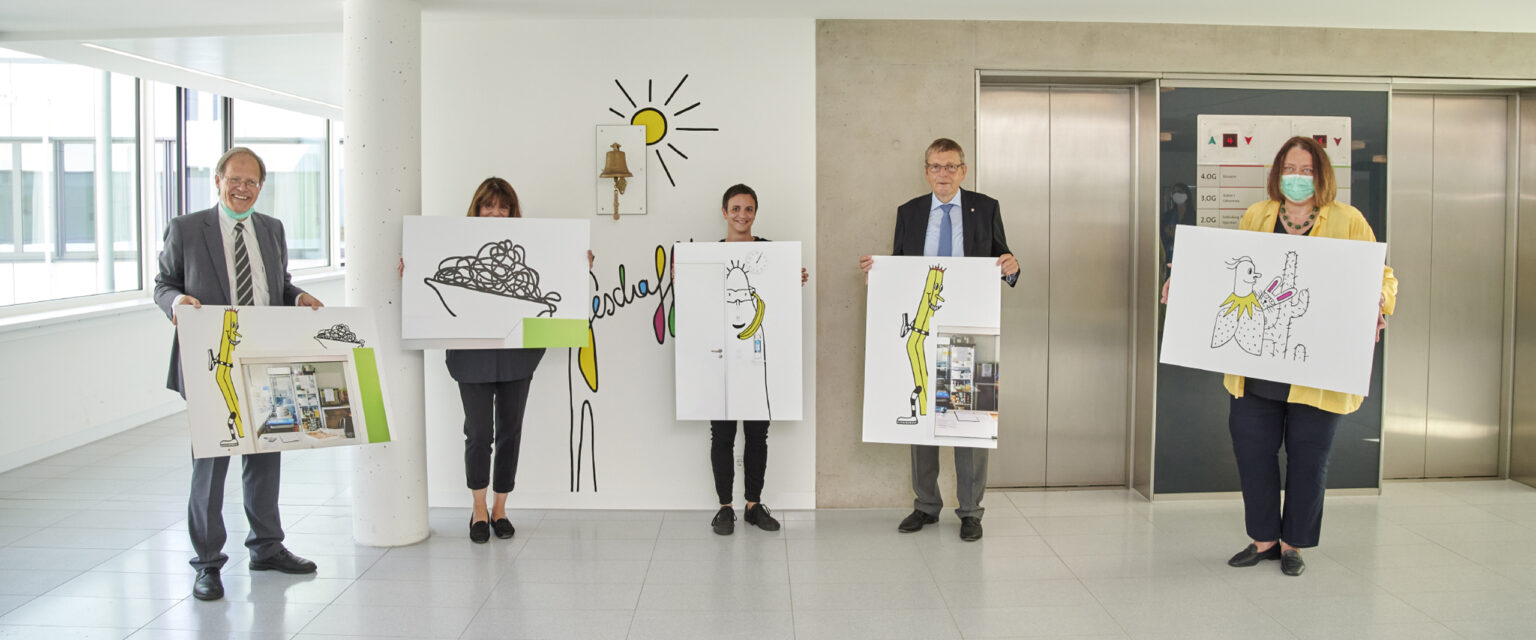 Präsentation der Wandzeichnungen in der Kinderkrebsstation 