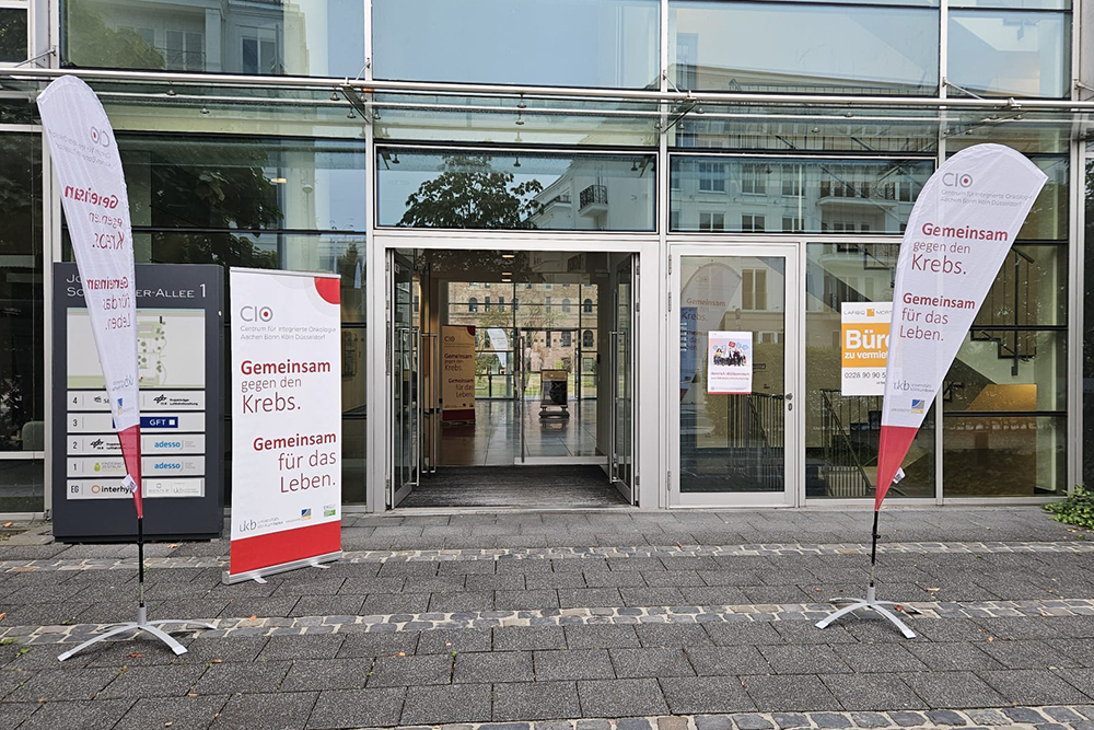Informationsgespäche mit Besuchern des Krebsinformationstages 2019 